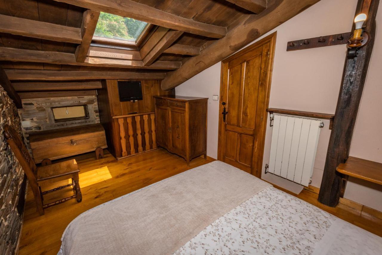 Apartamentos Rurales Casa Riveras Santa Eulalia de Oscos Extérieur photo